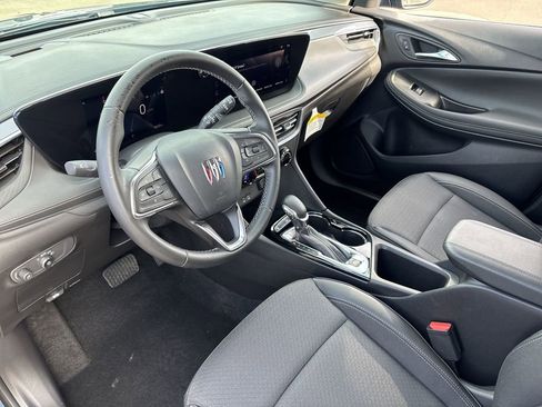 Used 2025 Buick Encore GX Preferred image 10