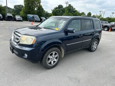 Used 2011 Honda Pilot Touring image 2