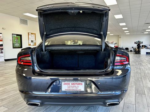 Used 2016 Dodge Charger R/T w/ Plus Group RWD image 9