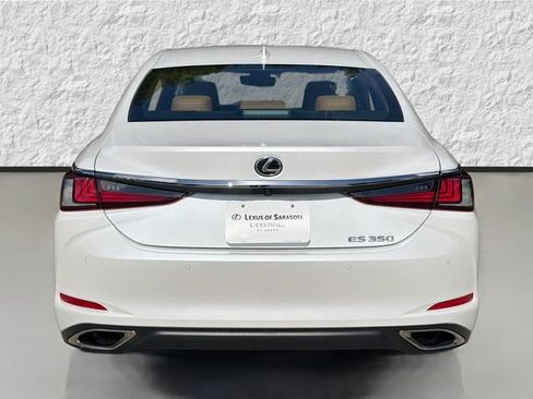 Used 2025 Lexus ES 350 w/ Premium Package FWD image 4