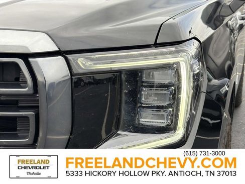 Used 2022 GMC Yukon AT4 image 10