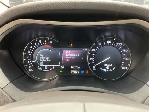 Used 2019 Lincoln MKZ Premiere image 24