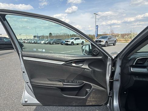 Used 2018 Honda Civic EX image 24