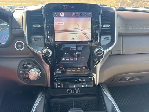 New 2026 RAM 1500 Laramie AWD/4WD image 4