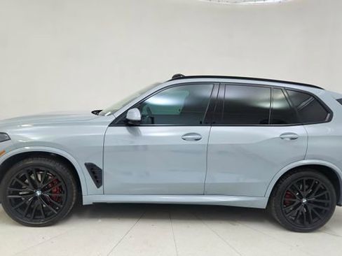 Used 2025 BMW X5 xDrive40i w/ M Sport Package image 10