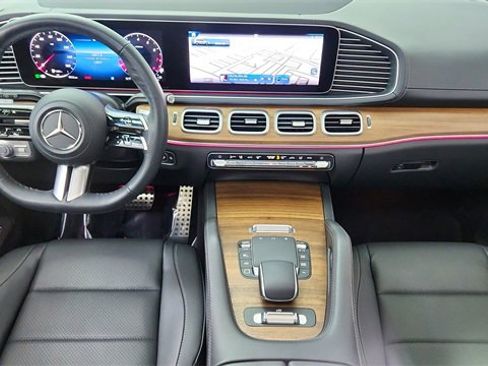 Used 2025 Mercedes-Benz GLS 450 GLS 450 image 40