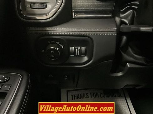 Used 2023 RAM 1500 Limited w/ Body Color Bumper Group AWD/4WD image 25