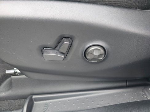 New 2026 Chrysler Pacifica Select image 25