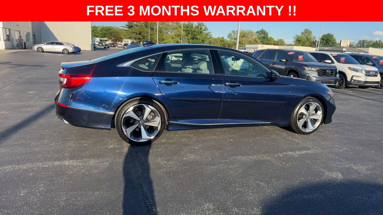 Used 2018 Honda Accord Touring image 8
