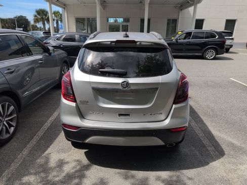 Used 2018 Buick Encore Sport Touring FWD image 3