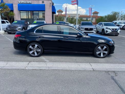 Used 2025 Mercedes-Benz C 300 4MATIC Sedan image 4