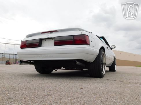 Used 1990 Ford Mustang LX image 25
