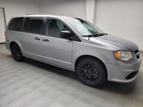 Used 2019 Dodge Grand Caravan SE FWD image 11