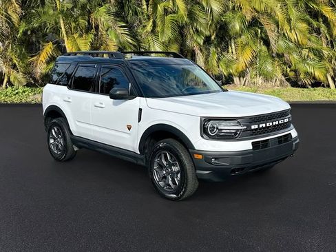 Used 2024 Ford Bronco Sport Badlands w/ Premium Package image 2