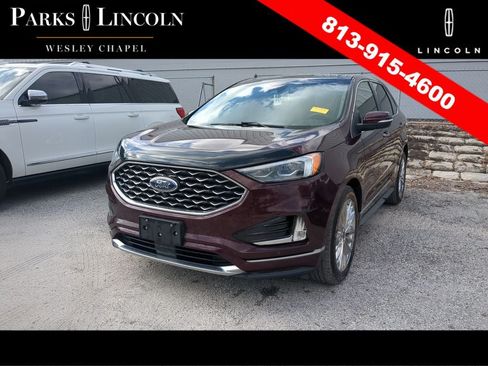 Used 2020 Ford Edge Titanium w/ Equipment Group 301A FWD image 4
