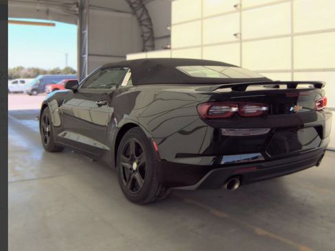Used 2023 Chevrolet Camaro LT RWD image 3