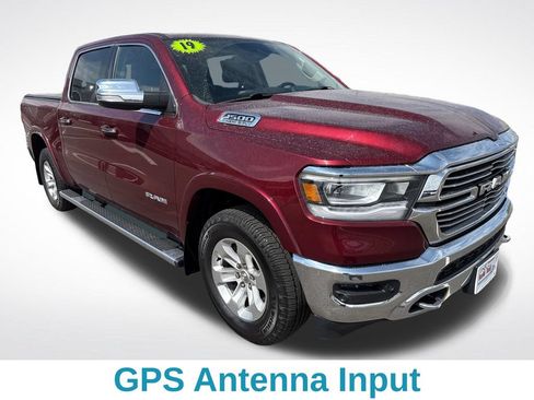 Used 2019 RAM 1500 Laramie AWD/4WD image 9