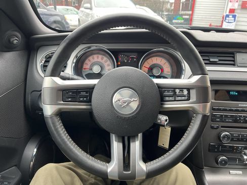 Used 2012 Ford Mustang Premium image 19