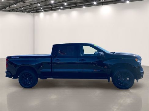 Used 2022 Chevrolet Silverado 1500 RST w/ Max Trailering Package AWD/4WD image 8