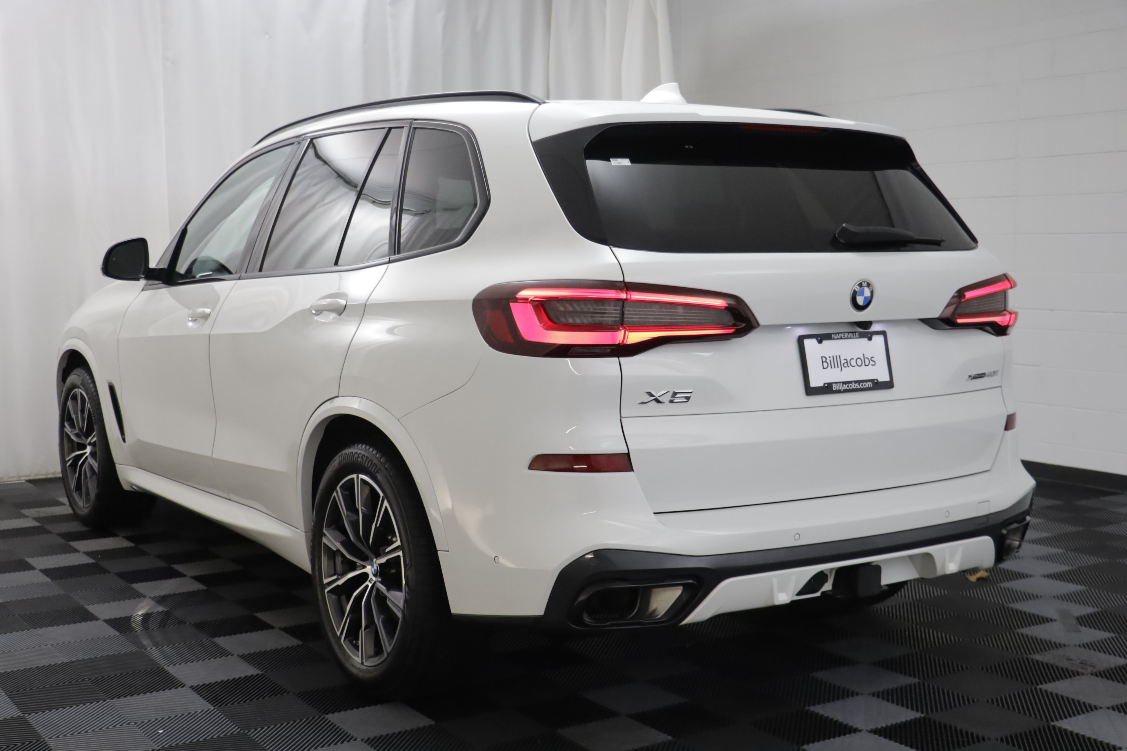 Used 2023 BMW X5 xDrive40i w/ M Sport Package AWD/4WD image 14