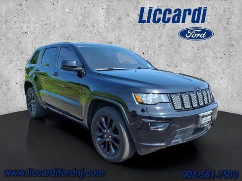 Used 2019 Jeep Grand Cherokee Altitude AWD/4WD image 1