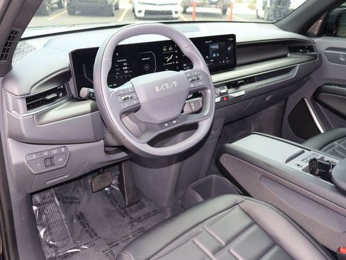 Used 2026 Kia EV9 Land w/ Nightfall Edition Package AWD/4WD image 15