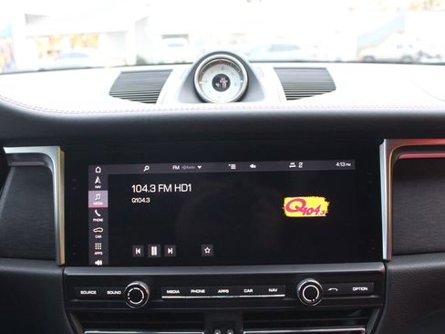 Used 2021 Porsche Macan GTS image 7