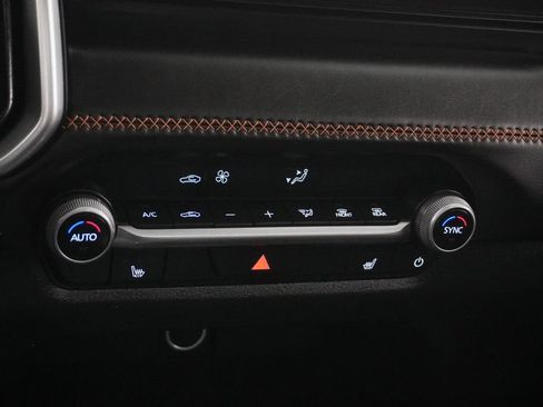 Used 2025 MAZDA CX-50 AWD 2.5 Hybrid w/ Premium Pkg image 23