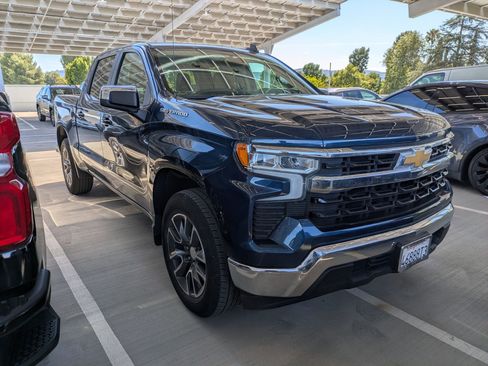 Used 2023 Chevrolet Silverado 1500 LT w/ Protection Package image 2