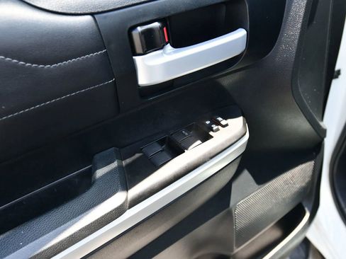Used 2017 Toyota Tundra Limited RWD image 13