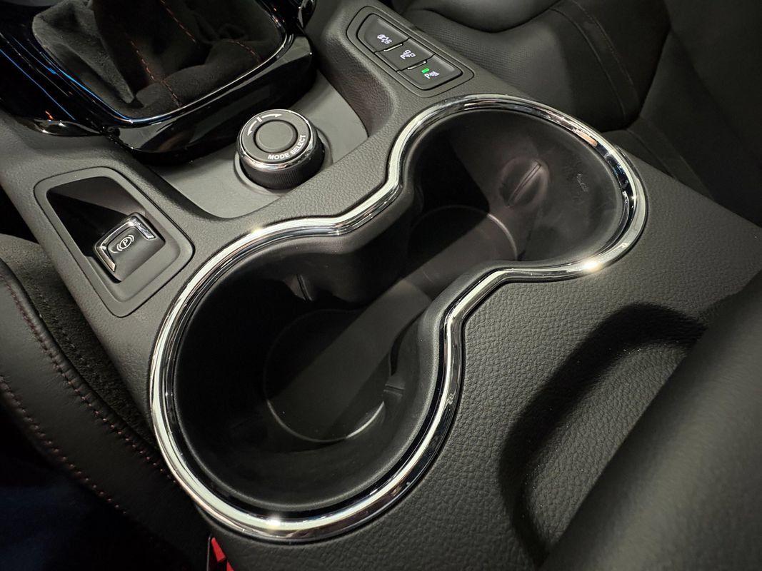 Used 2017 Chevrolet SS RWD image 31