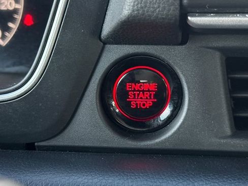 Certified 2023 Honda Pilot Sport image 28