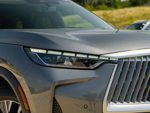 Certified 2026 INFINITI QX60 Luxe FWD image 4