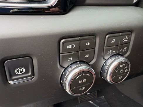 New 2026 GMC Sierra 2500 Denali Ultimate AWD/4WD image 8