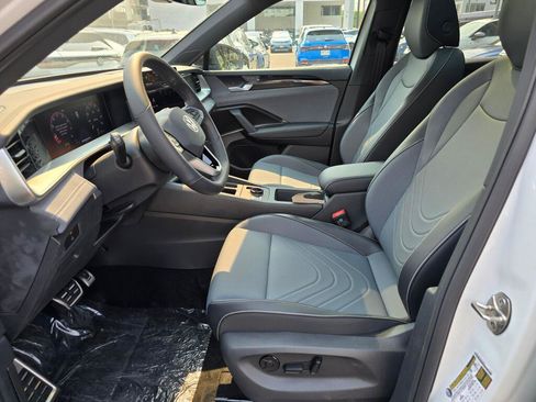 New 2026 Volkswagen Tiguan SE R-Line AWD/4WD image 20