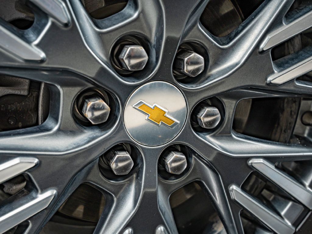 Used 2024 Chevrolet Traverse LS FWD image 11