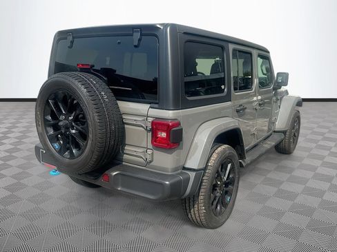Used 2023 Jeep Wrangler Unlimited Sahara w/ Cold Weather Group AWD/4WD image 6