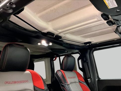 Used 2019 Jeep Wrangler Unlimited Rubicon AWD/4WD image 28