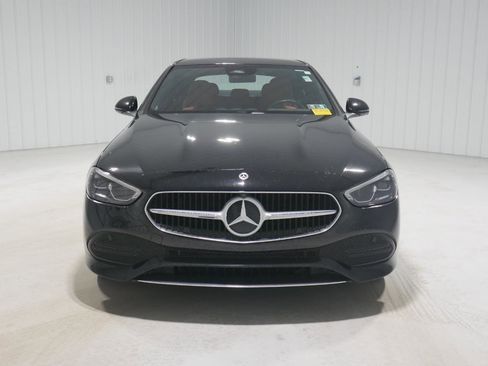 Used 2022 Mercedes-Benz C 300 4MATIC Sedan image 2