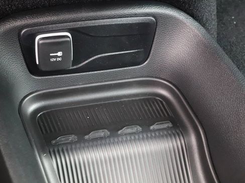 New 2026 Chrysler Pacifica Select image 31