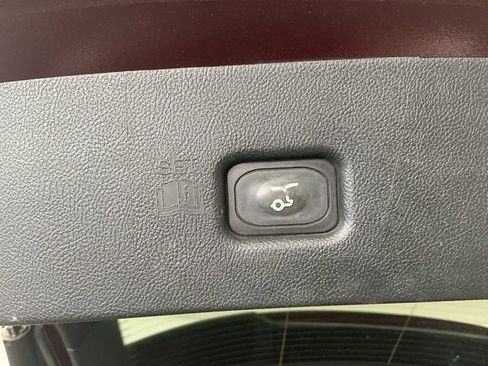 Used 2022 Lincoln Nautilus Reserve w/ Equipment Group 201A image 32