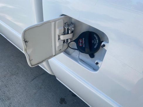 Used 2010 Ford Ranger XL image 62