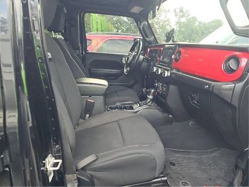 Used 2021 Jeep Gladiator Sport AWD/4WD image 5
