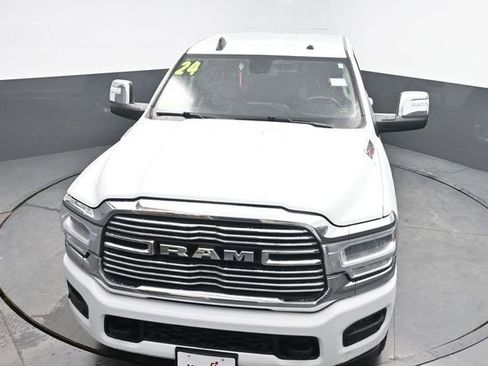 Used 2024 RAM 2500 Laramie AWD/4WD image 26