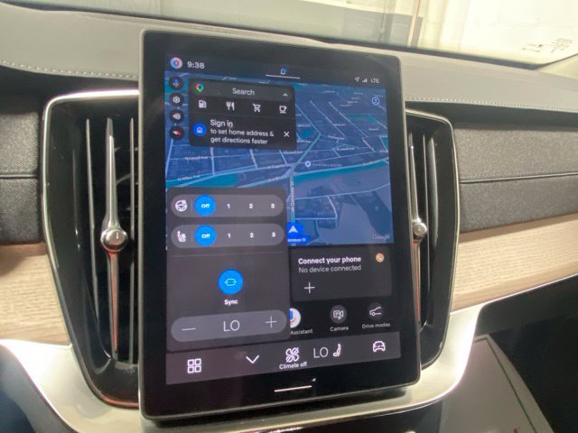 Certified 2026 Volvo XC90 B5 Plus AWD/4WD image 21