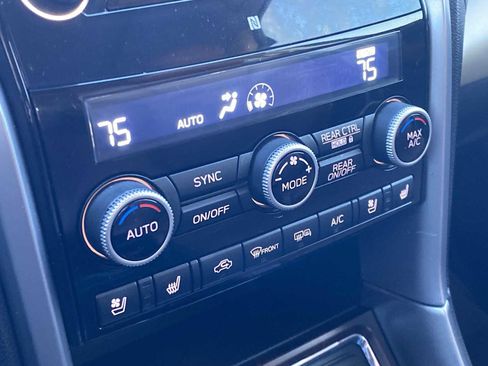 Used 2019 Subaru Ascent Touring w/ Popular Package #3 image 24