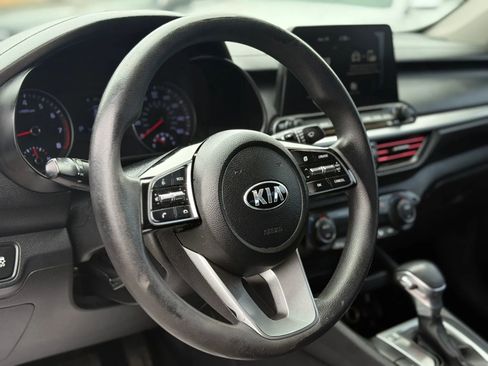 Used 2019 Kia Forte LXS FWD image 24