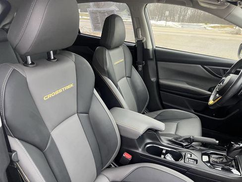 Used 2022 Subaru Crosstrek 2.5i Sport w/ Moonroof Package image 38