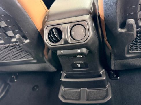 Used 2022 Jeep Wrangler Unlimited Rubicon 4xe w/ Cold Weather Group AWD/4WD image 25