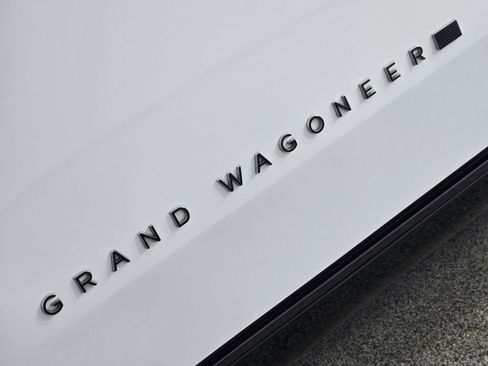 Used 2024 Jeep Grand Wagoneer Series II w/ Quick Order Packagew 28T image 11